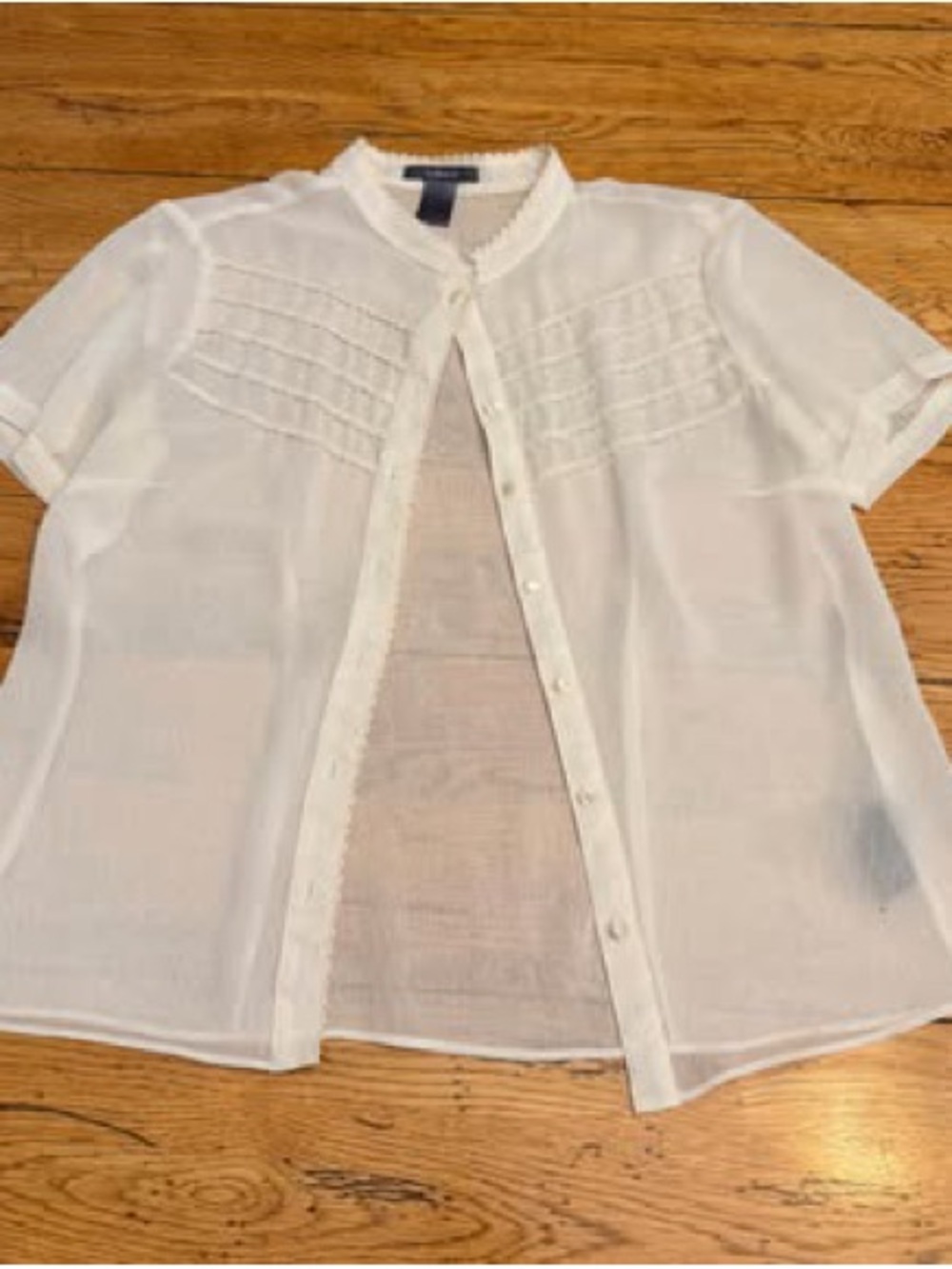 Liz Claiborne White Short Sleeve Pintuck Button-Down Blouse